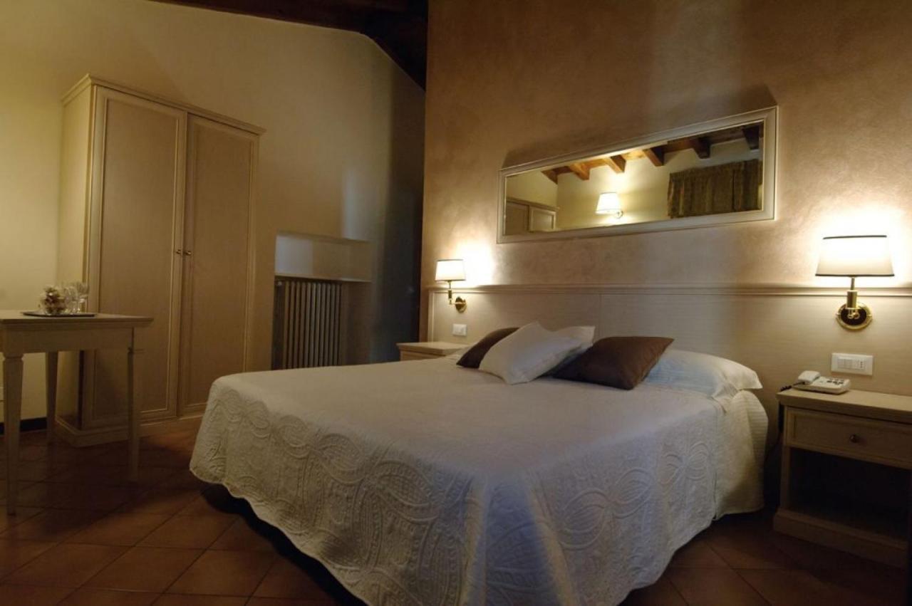 Albergo Cavallino 10 Toscolano Maderno Eksteriør billede